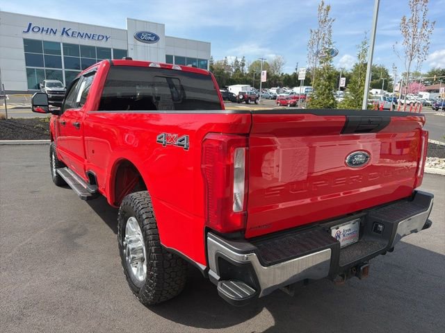 Certified 2023 Ford F350 XLT w/ Snow Plow/Camper Package AWD/4WD image 4
