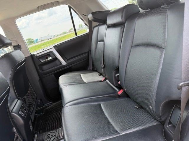 Used 2023 Toyota 4Runner Limited AWD/4WD image 32