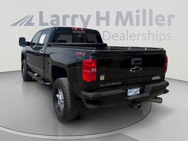 Used 2019 Chevrolet Silverado 2500 High Country AWD/4WD image 2