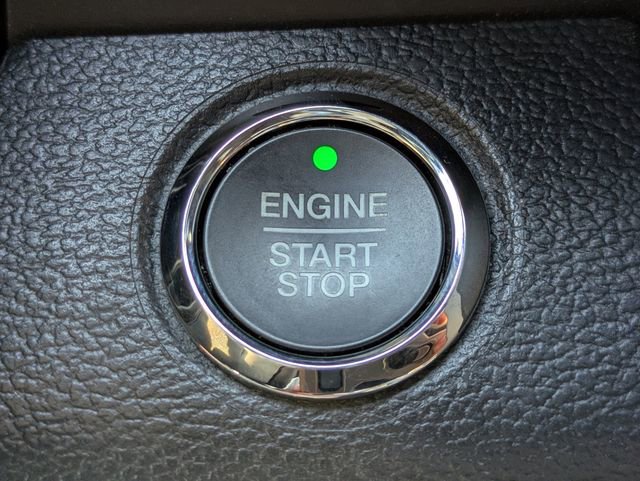 Certified 2022 Ford F350 Lariat w/ Black Appearance Package image 29