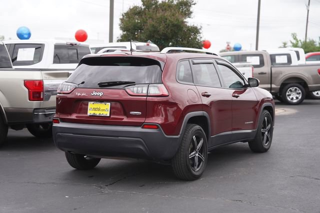 Used 2020 Jeep Cherokee Latitude FWD image 6