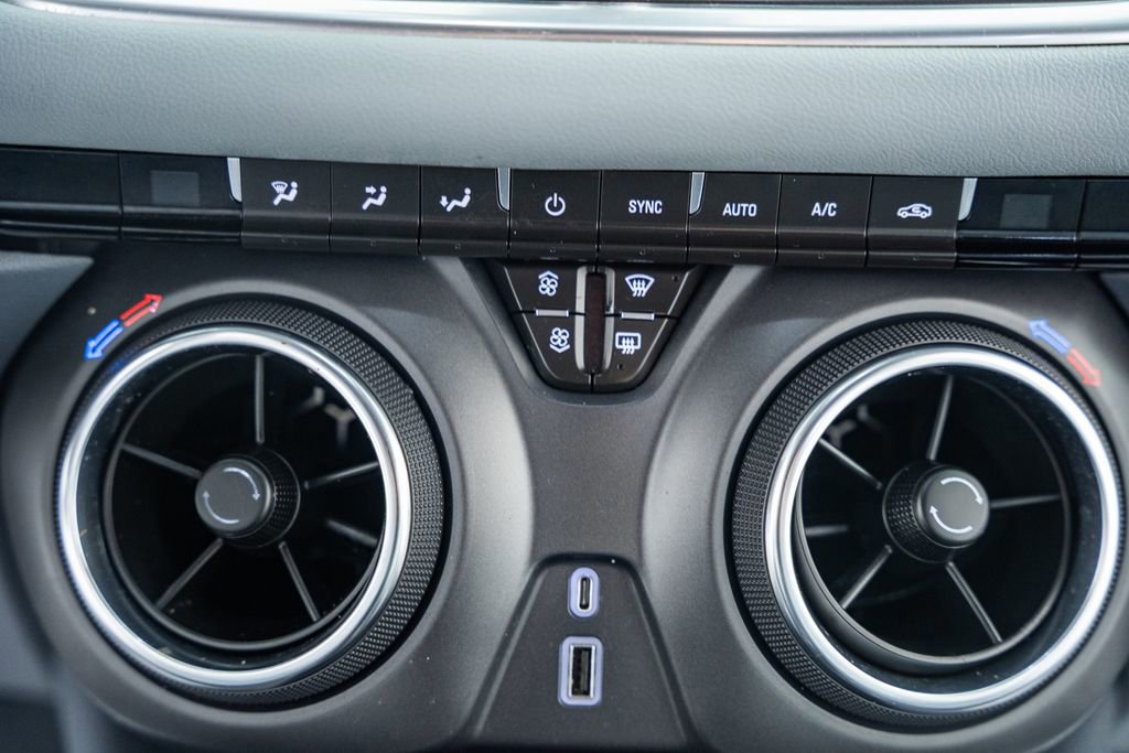 Used 2021 Chevrolet Blazer LT w/ LPO, Floor Liner Package image 23