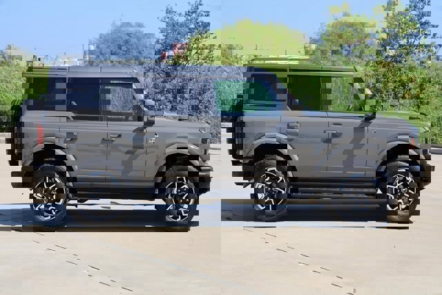 Certified 2025 Ford Bronco Outer Banks image 6