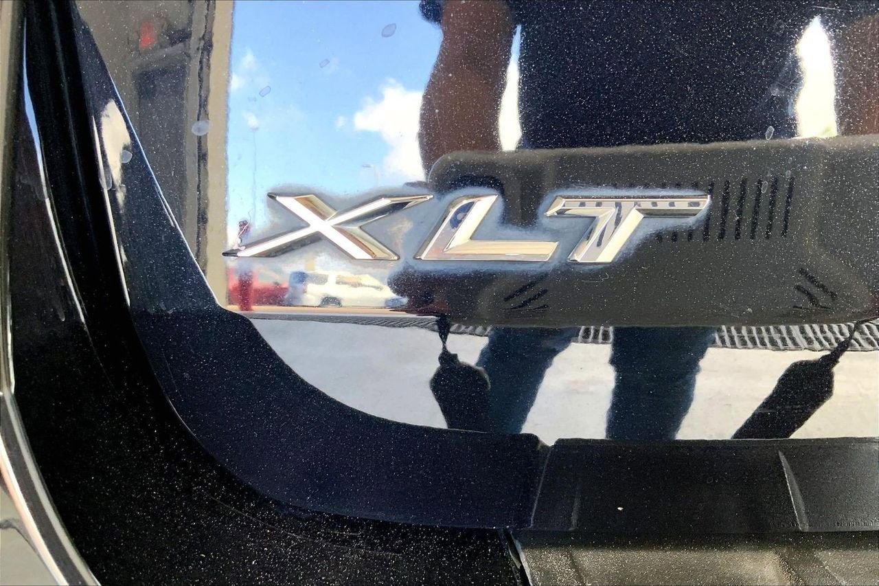 Certified 2023 Ford Explorer XLT w/ Equipment Group 202A RWD image 31