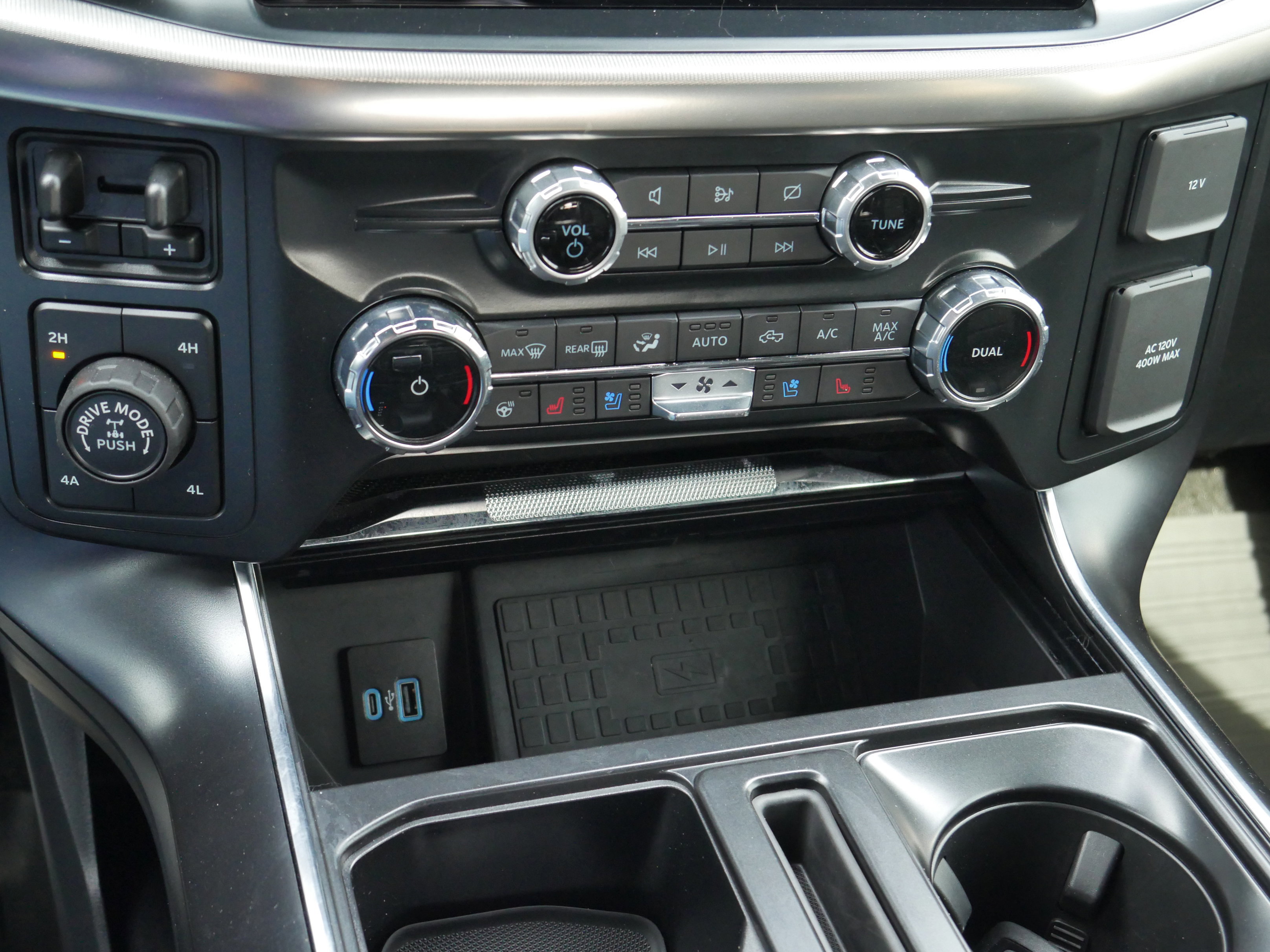 Certified 2022 Ford F150 Raptor w/ Raptor 37 Performance Package image 25