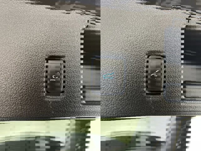 Certified 2024 Ford Escape Platinum image 38