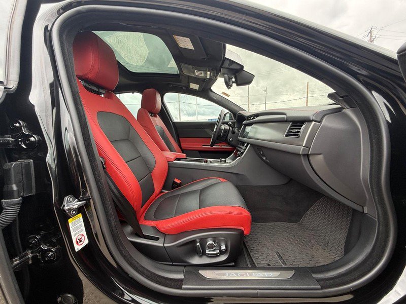 Used 2020 Jaguar XF S AWD/4WD image 13