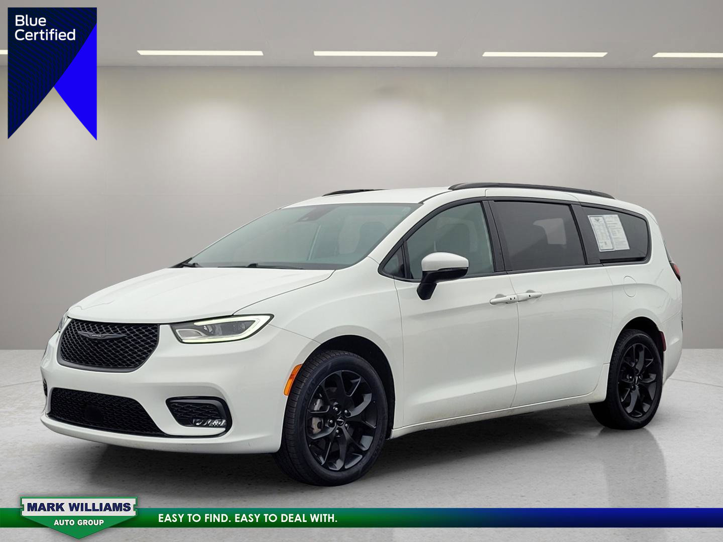Used 2023 Chrysler Pacifica Touring-L w/ S Appearance Package image 1