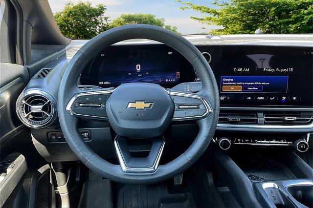 Used 2025 Chevrolet Equinox EV LT image 7