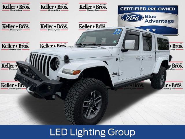 Used 2023 Jeep Gladiator Overland AWD/4WD image 3
