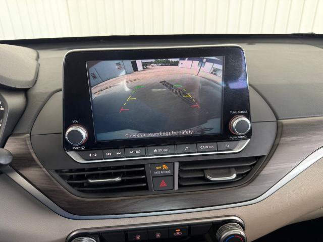 Used 2024 Nissan Altima 2.5 SV FWD image 5