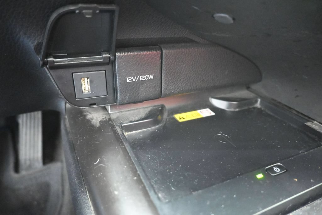 Used 2022 Toyota Camry XSE FWD image 27