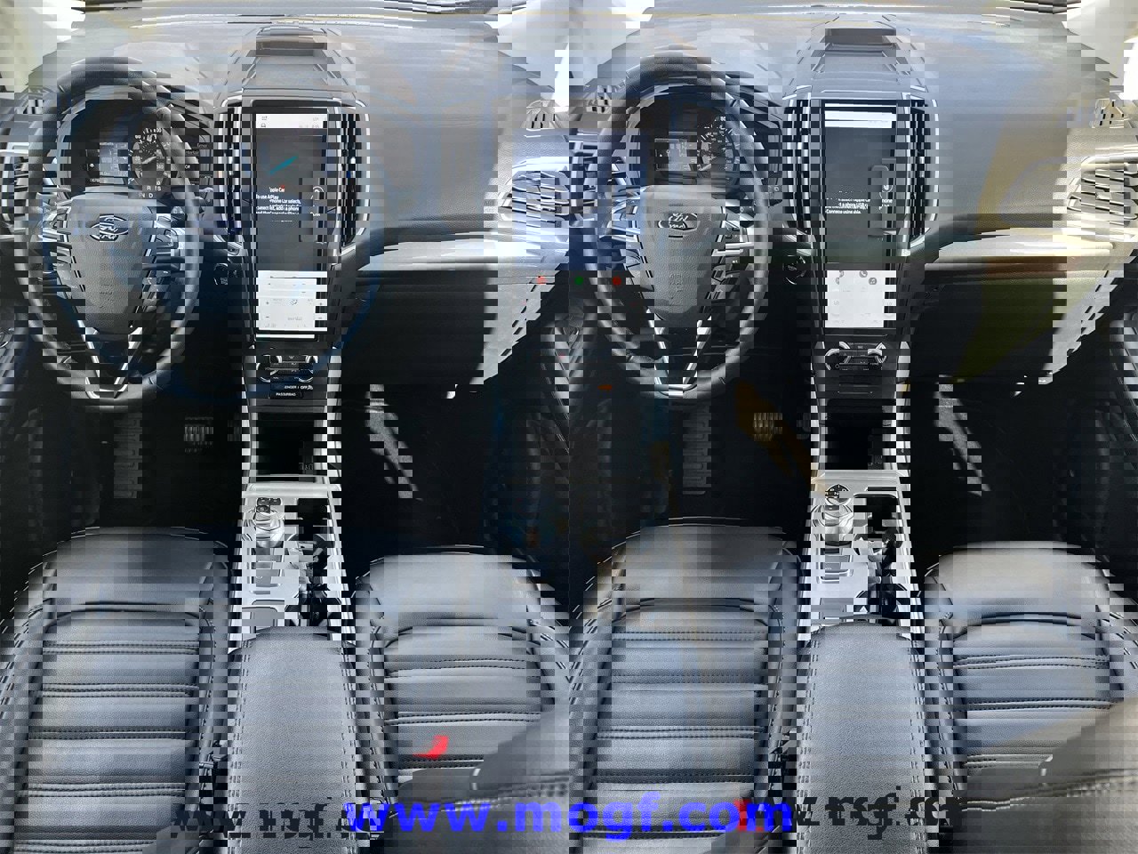 Certified 2024 Ford Edge SEL image 9