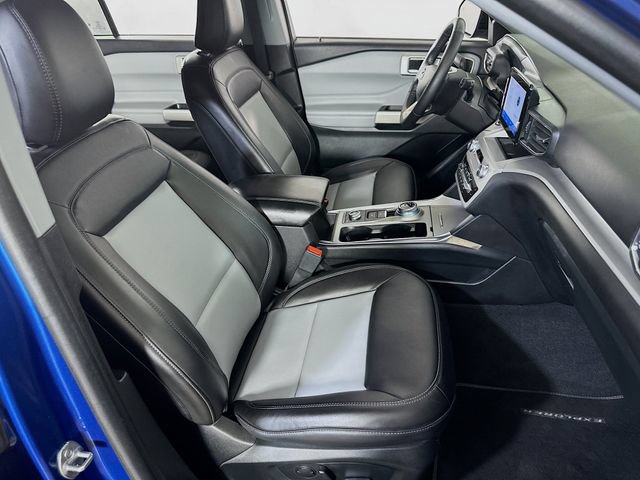 Certified 2023 Ford Explorer XLT w/ Equipment Group 202A AWD/4WD image 14