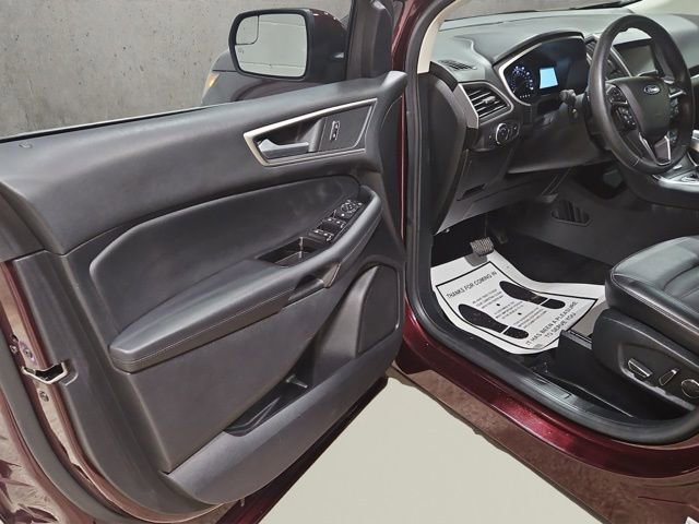 Certified 2018 Ford Edge SEL w/ Equipment Group 201A FWD image 12