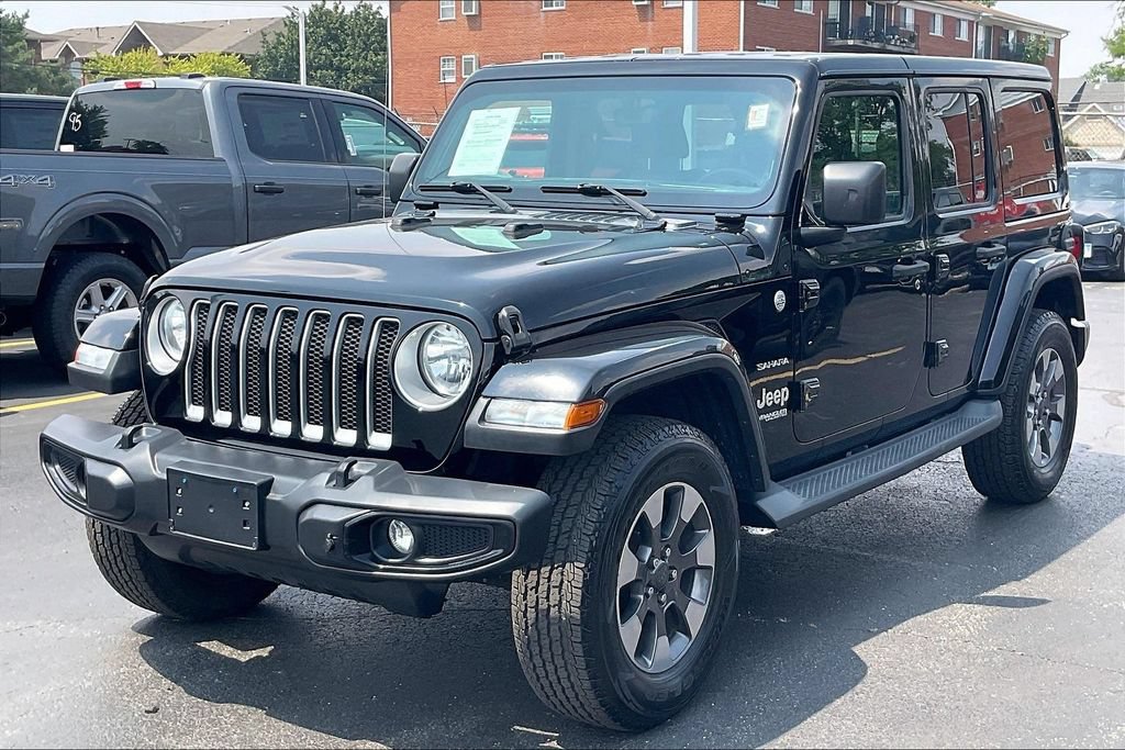 Used 2018 Jeep Wrangler Unlimited Sahara AWD/4WD image 10