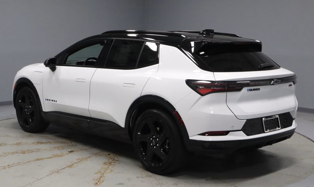 Used 2024 Chevrolet Equinox EV RS FWD image 10