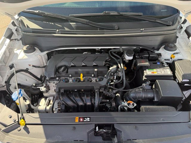 Used 2024 Hyundai Venue Limited FWD image 40