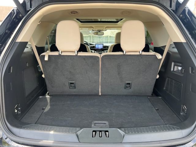 Certified 2023 Ford Explorer Limited w/ Equipment Group 301A AWD/4WD image 28