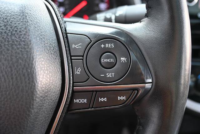 Used 2022 Toyota Camry XSE FWD image 32