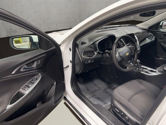 Used 2024 Chevrolet Malibu LT FWD image 35