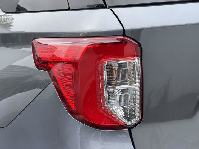 Certified 2023 Ford Explorer Platinum w/ Class IV Trailer Tow Package AWD/4WD image 10