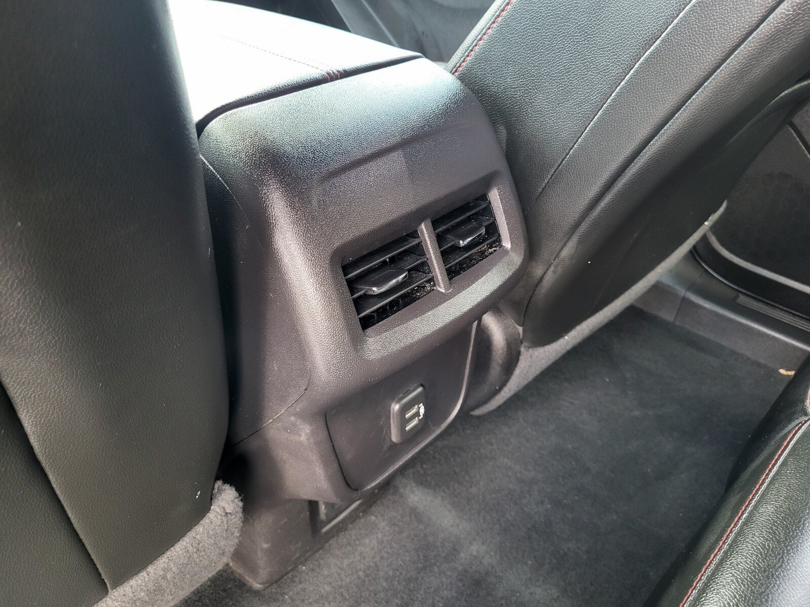 Used 2024 Chevrolet Equinox RS w/ RS Leather Package FWD image 19