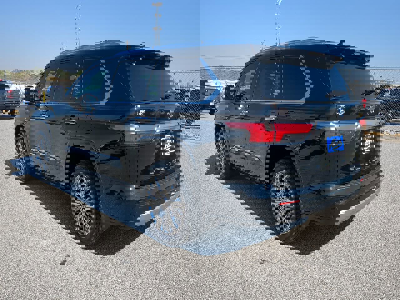 Used 2024 Toyota Sequoia Capstone image 2