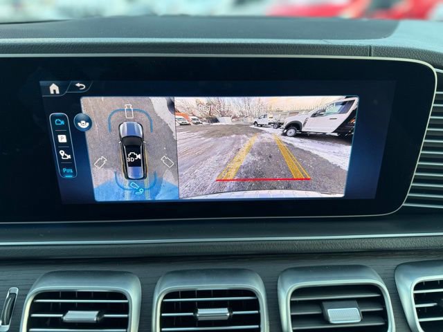 Used 2025 Mercedes-Benz GLS 580 4MATIC image 22
