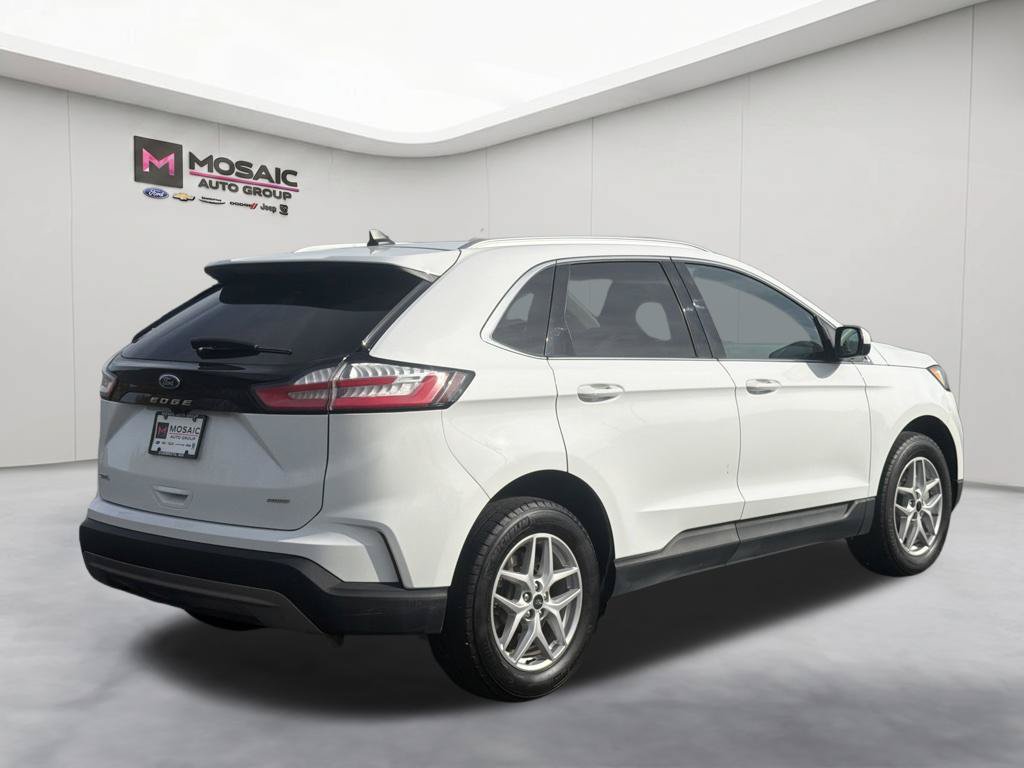 Certified 2024 Ford Edge SEL w/ Convenience Package AWD/4WD image 7