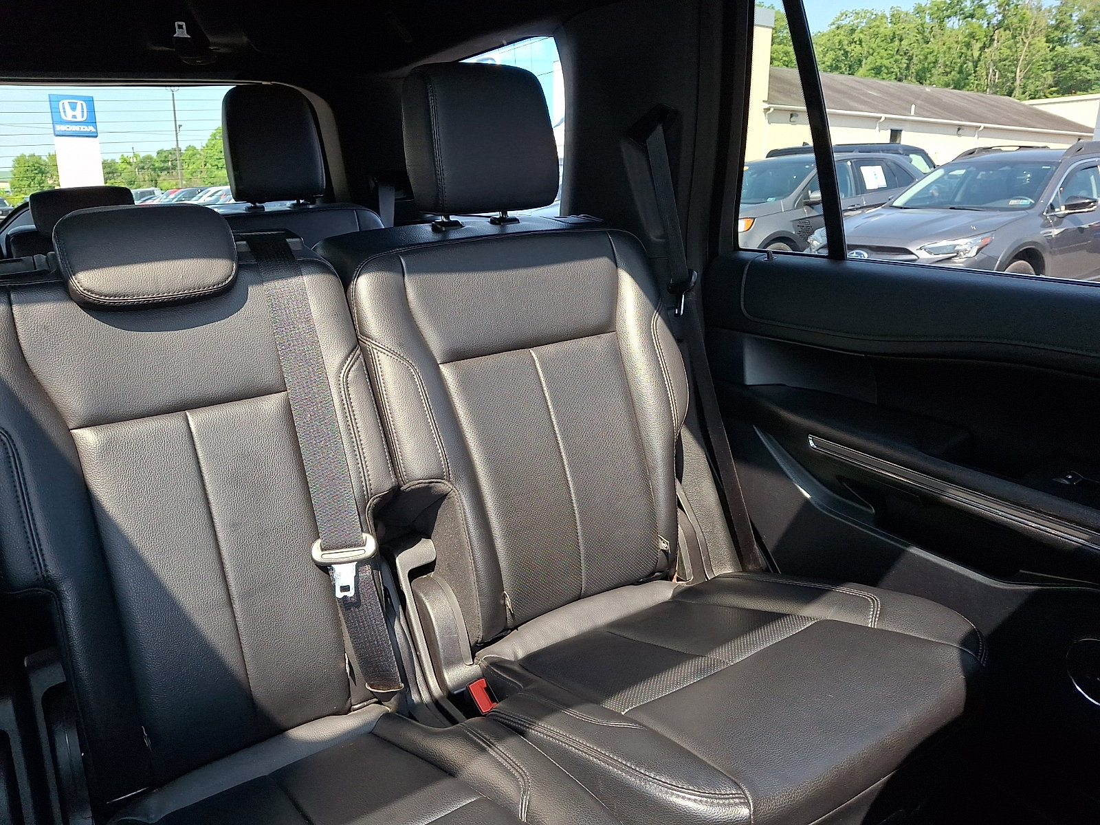 Certified 2020 Ford Expedition XLT w/ Equipment Group 202A AWD/4WD image 20