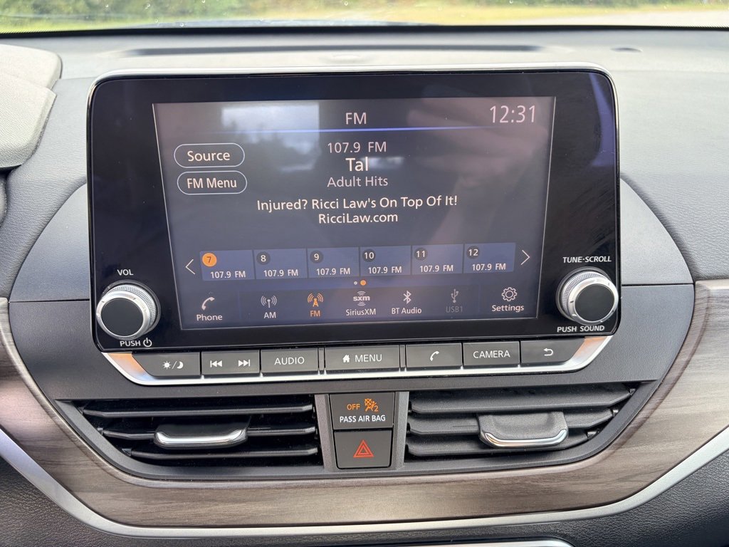 Used 2024 Nissan Altima 2.5 SV image 10