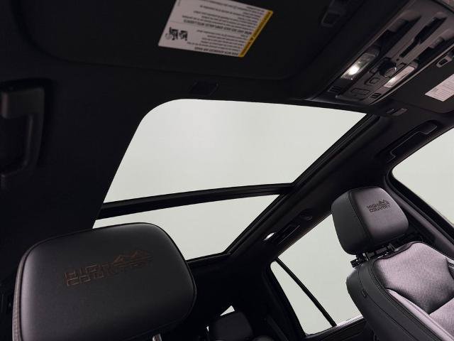 Used 2021 Chevrolet Tahoe High Country AWD/4WD image 6