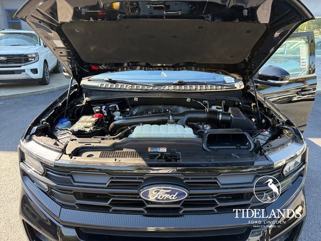 Certified 2025 Ford Expedition Active RWD image 28