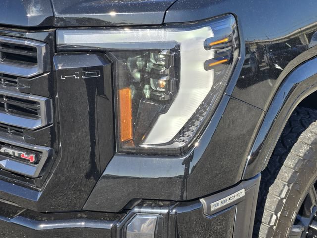 Used 2024 GMC Sierra 2500 AT4 w/ AT4 Premium Plus Package AWD/4WD image 8