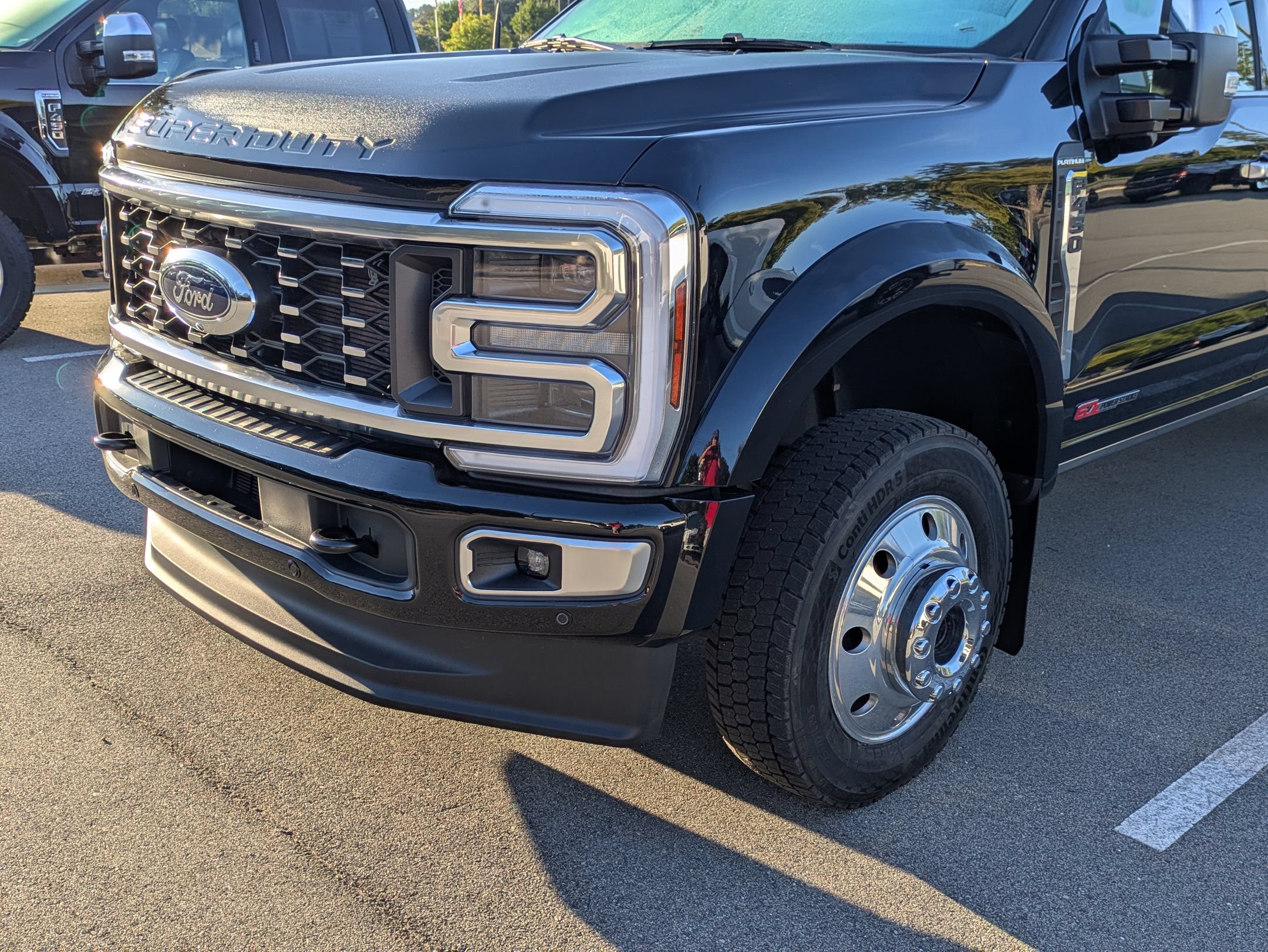 Certified 2025 Ford F450 Platinum w/ Platinum Plus Package AWD/4WD image 8