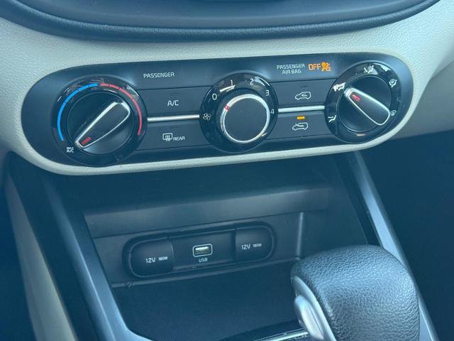 Used 2022 Kia Soul LX FWD image 18