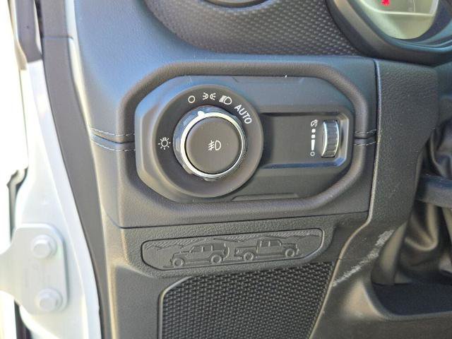 Used 2024 Jeep Wrangler Unlimited Rubicon AWD/4WD image 24