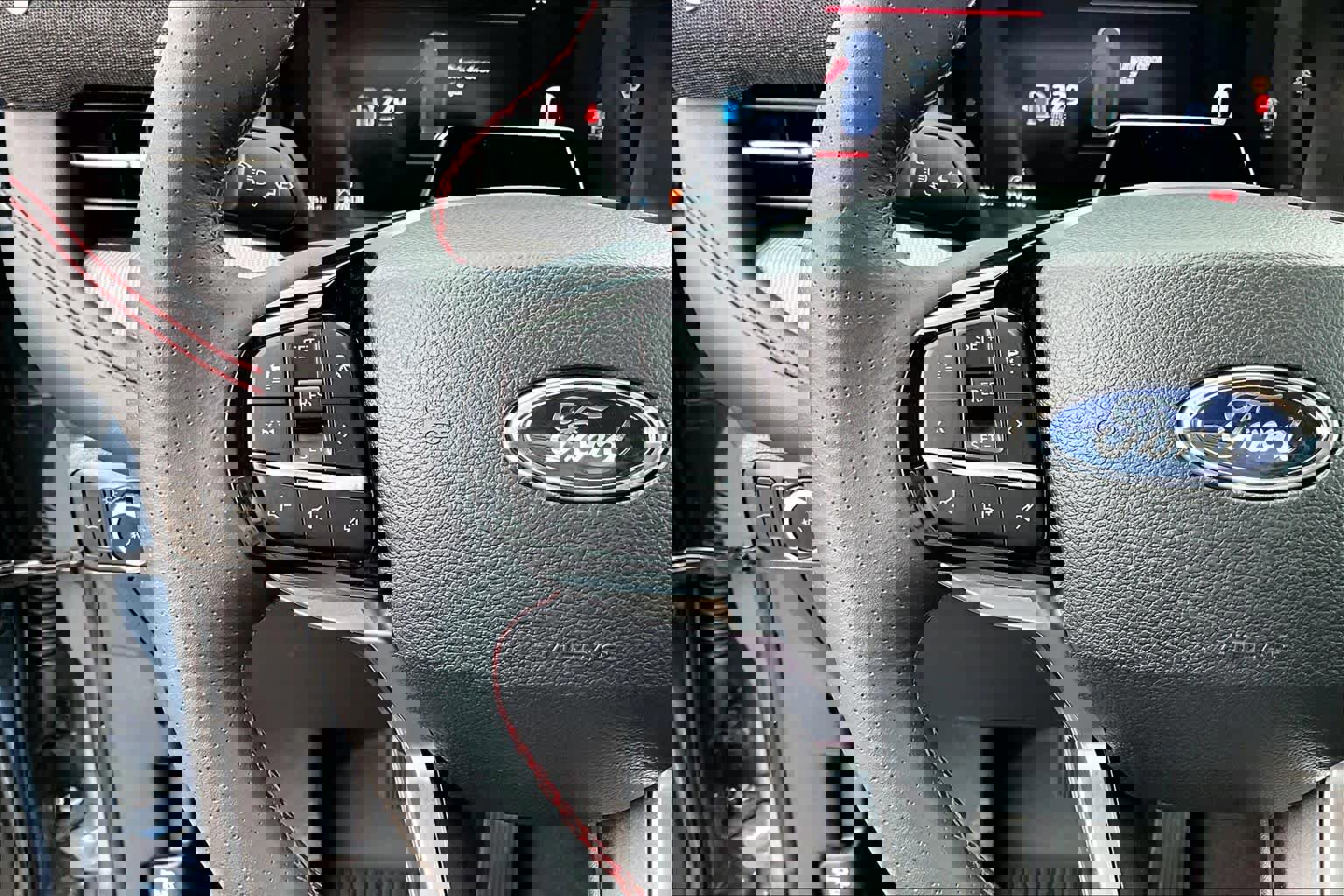 Certified 2025 Ford Explorer ST-Line w/ Premium Package image 26