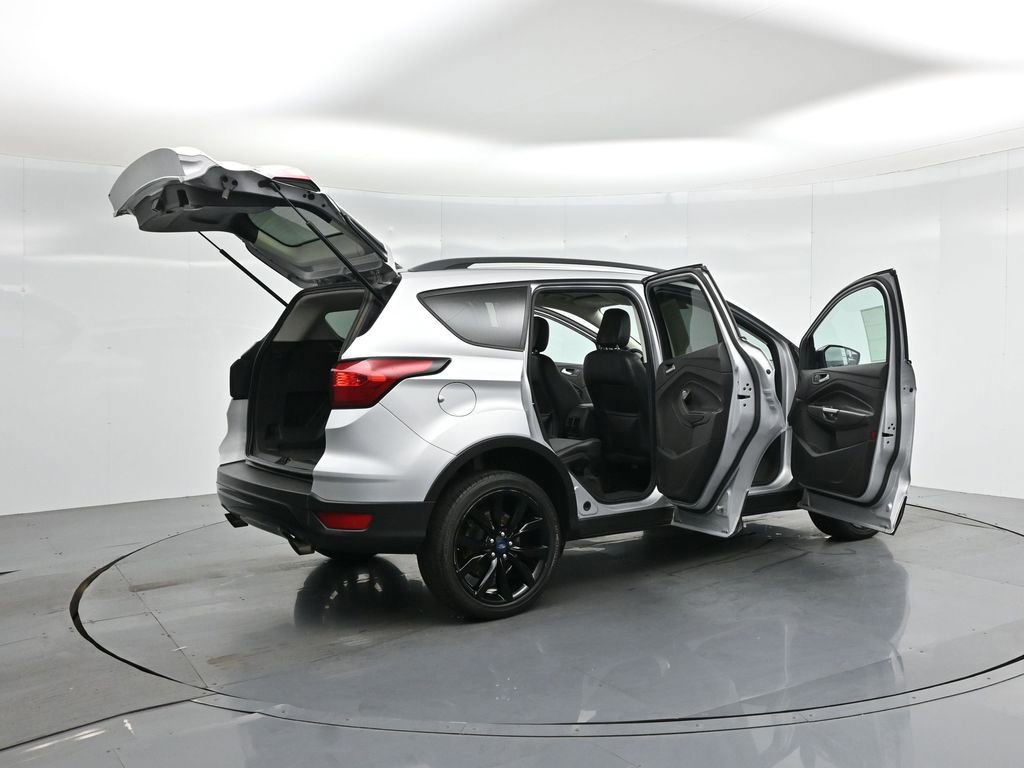 Certified 2019 Ford Escape SE image 35