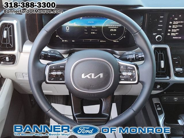Used 2023 Kia Sorento SX image 18
