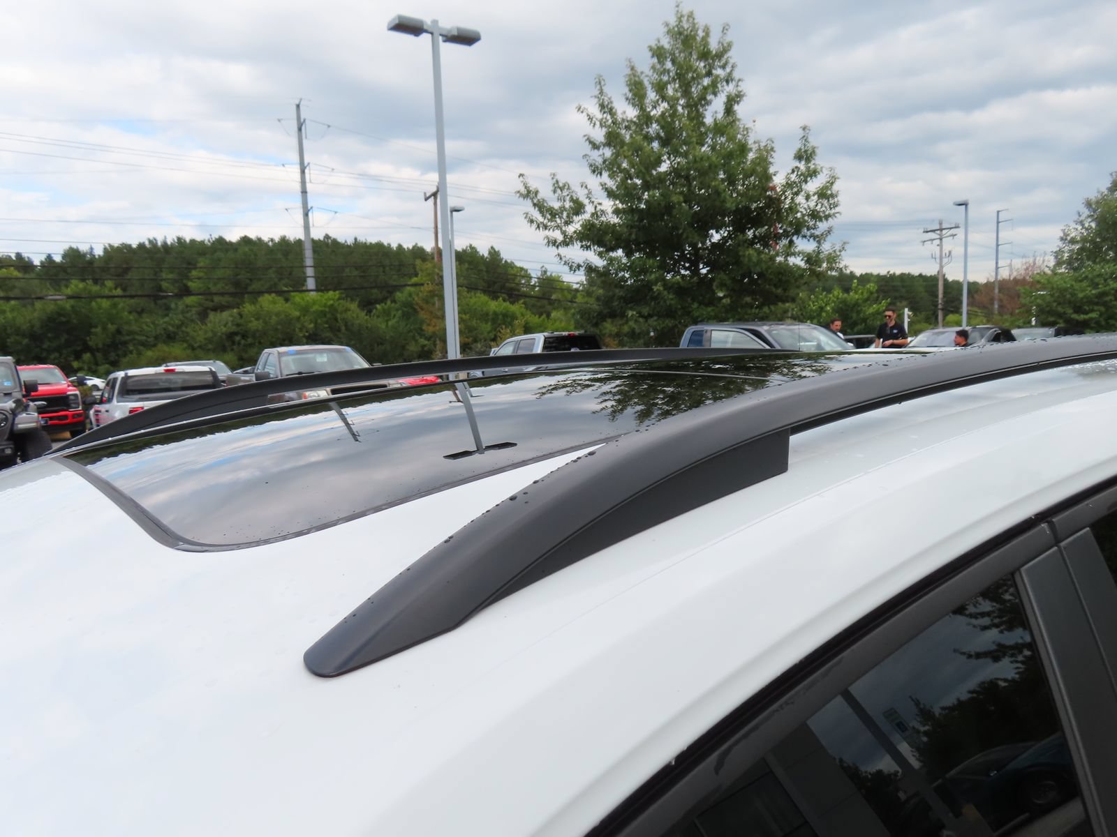 Used 2025 Volkswagen Atlas Peak Edition SE AWD/4WD image 11