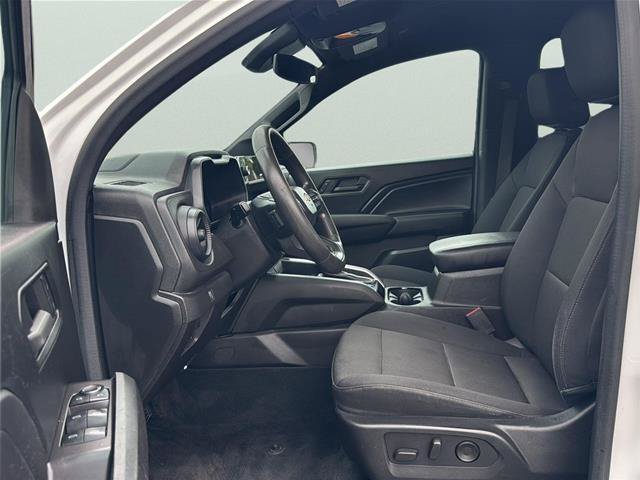 Used 2023 Chevrolet Colorado W/T w/ WT Convenience Package II AWD/4WD image 10
