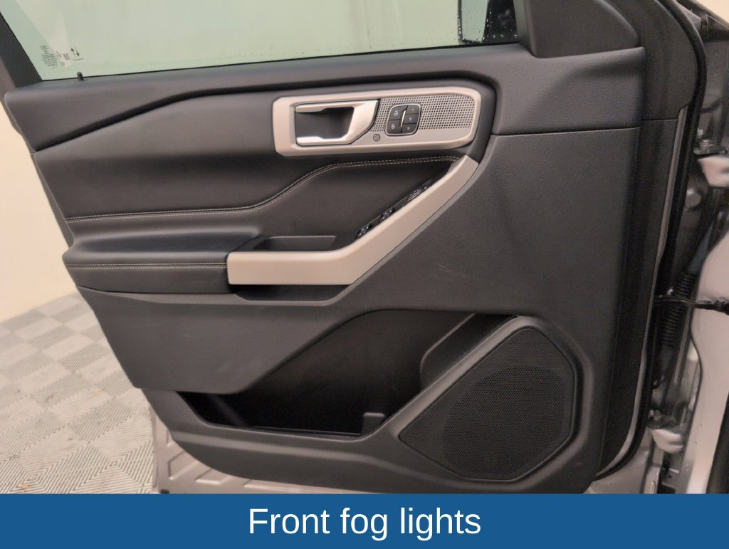 Certified 2022 Ford Explorer Limited w/ Equipment Group 301A RWD image 32