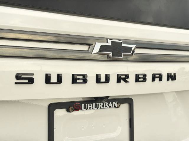 Used 2022 Chevrolet Suburban Z71 w/ Luxury Package AWD/4WD image 13