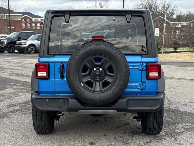 Used 2025 Jeep Wrangler Sport image 5