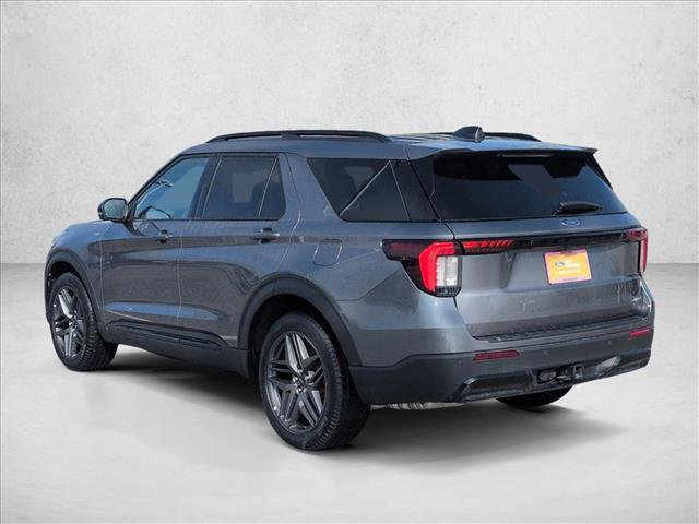 Certified 2025 Ford Explorer ST-Line w/ ST-Line Street Pack image 5