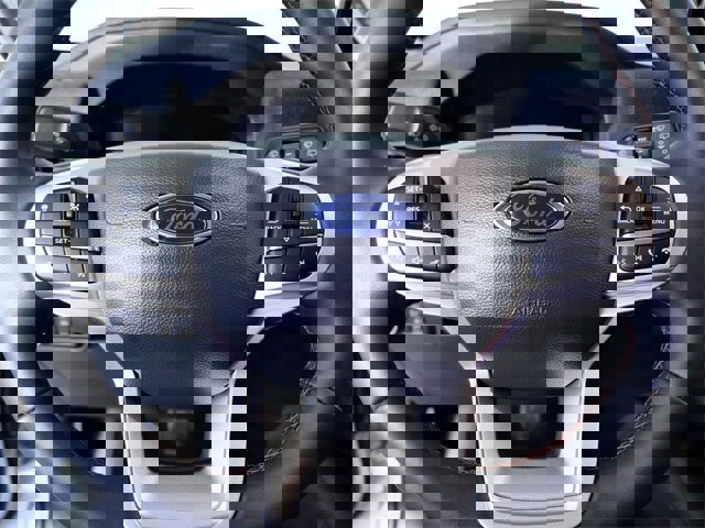 Certified 2025 Ford Explorer Active image 22