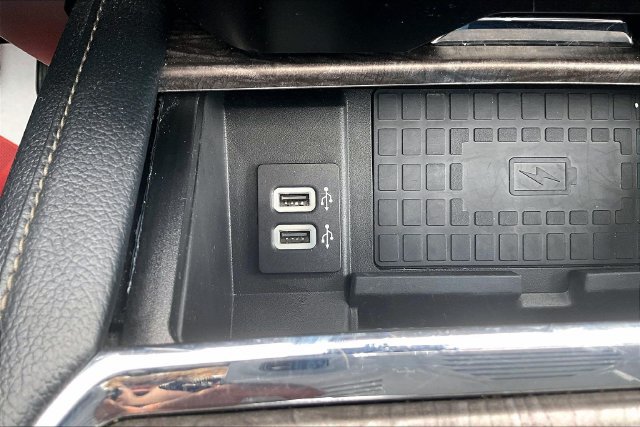 Certified 2019 Ford Expedition Limited w/ Equipment Group 301A RWD image 16