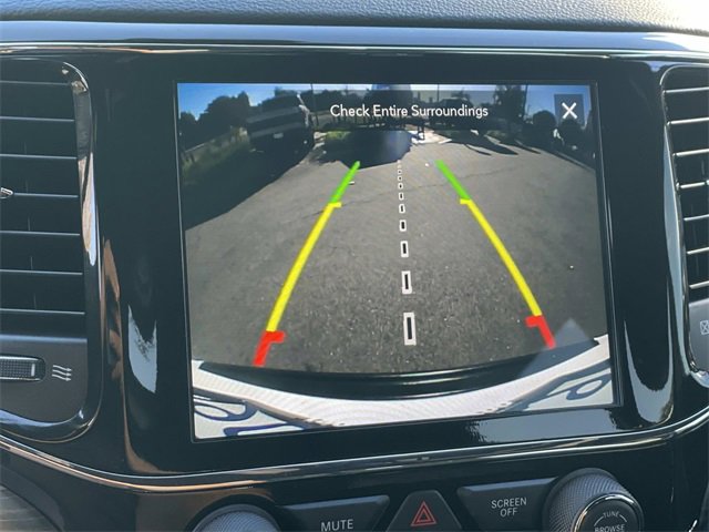 Used 2022 Jeep Grand Cherokee Laredo X image 13